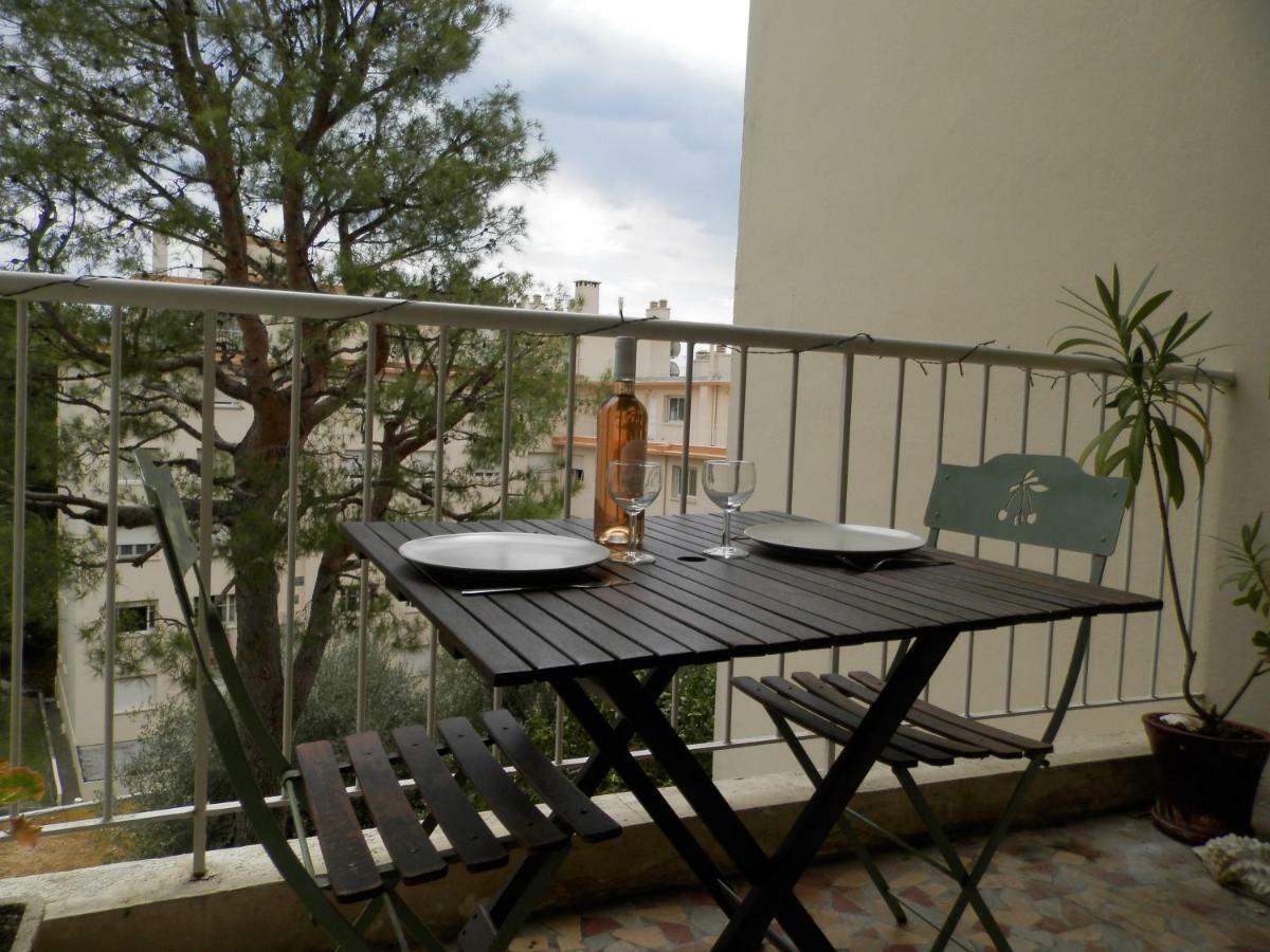 Апартаменти Les Pins . 2 P Calme Et Terrasse Ніцца Екстер'єр фото